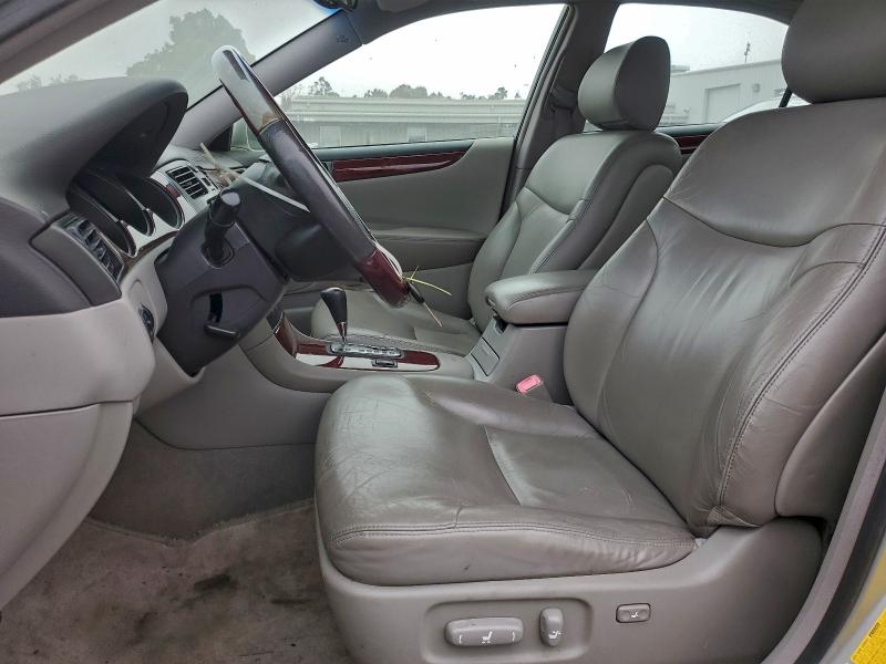Photo 7 from auction – 2004 LEXUS ES 330 with VIN JTHBA30GX45032210