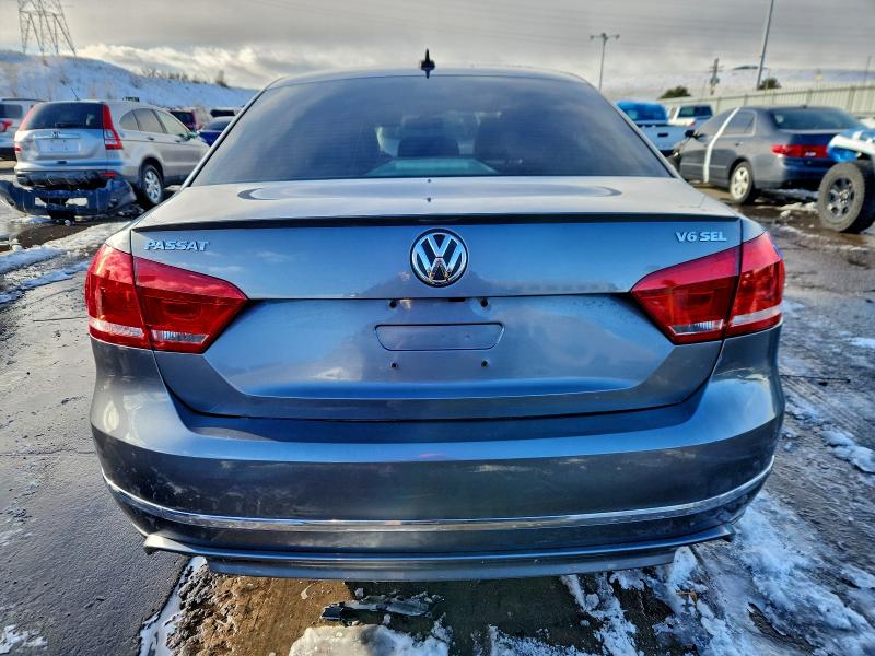 Photo 6 from auction – 2015 VOLKSWAGEN PASSAT SEL with VIN 1VWCM7A30FC024788