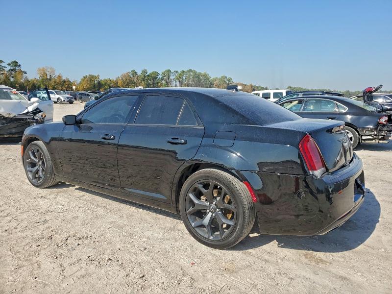 Photo 2 from auction – 2023 CHRYSLER 300 TOURIN with VIN 2C3CCAAG1PH552297