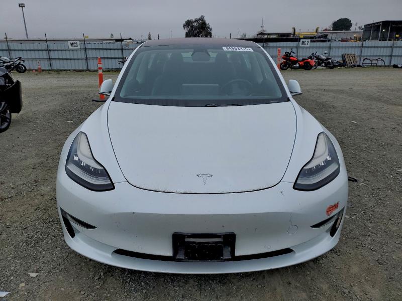 Photo 5 from auction – 2018 TESLA MODEL 3 with VIN 5YJ3E1EB9JF134250