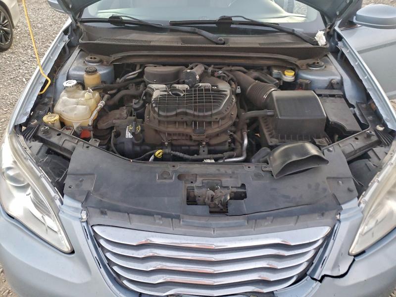 Photo 11 from auction – 2012 CHRYSLER 200 TOURIN with VIN 1C3CCBBG6CN180512