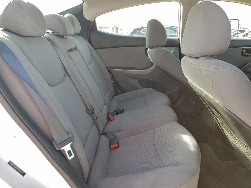 Photo 10 from auction – 2016 HYUNDAI ELANTRA SE with VIN 5NPDH4AE8GH664376