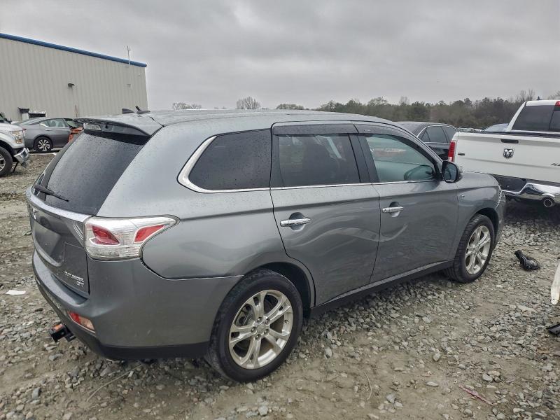 Photo 3 from auction – 2014 MITSUBISHI OUTLANDER with VIN JA4JZ4AX9EZ013081
