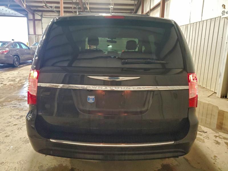 Photo 6 from auction – 2014 CHRYSLER TOWN & COU with VIN 2C4RC1BG8ER232681
