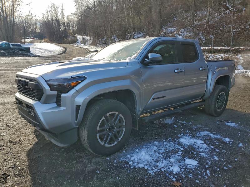 TOYOTA TACOMA DOU 2024 with VIN 3TMLB5JN2RM083083 - Photo from auction