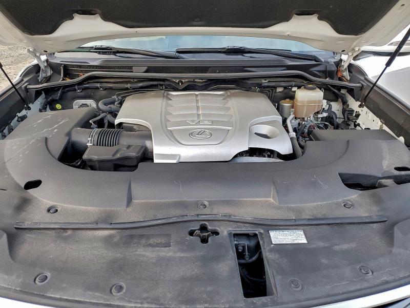 Photo 12 from auction – 2018 LEXUS LX 570 with VIN JTJHY7AX3J4265986