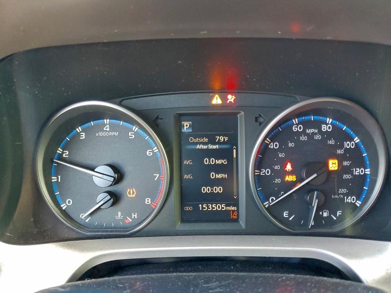 Photo 9 from auction – 2018 TOYOTA RAV4 LE with VIN JTMZFREV7JJ160984