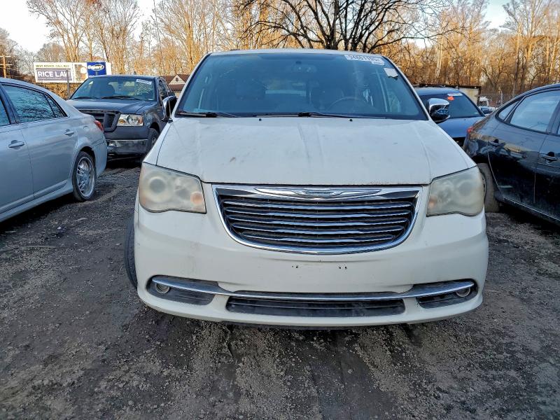 Photo 5 from auction – 2012 CHRYSLER TOWN & COU with VIN 2C4RC1GG3CR169768