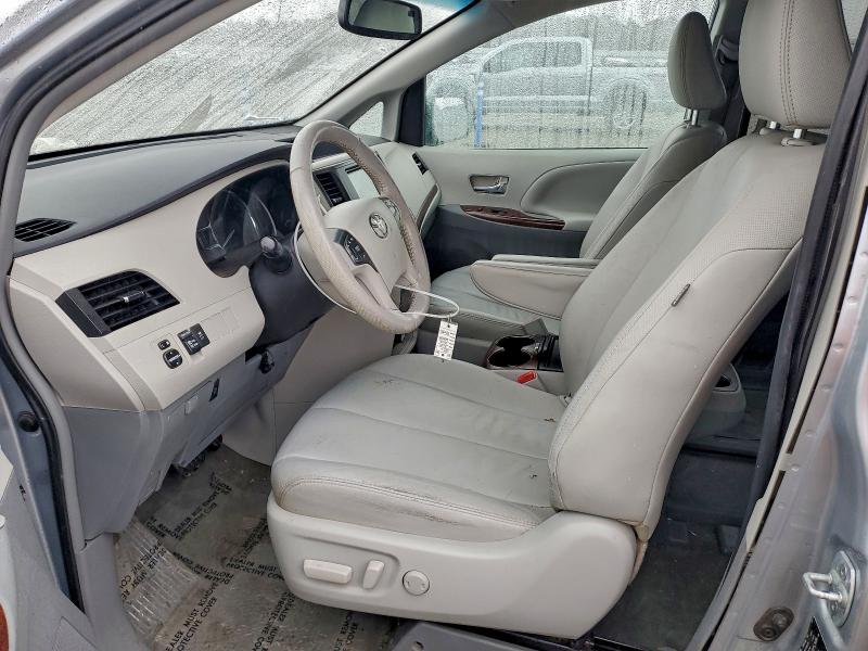 Photo 7 from auction – 2014 TOYOTA SIENNA XLE with VIN 5TDDK3DC7ES087899