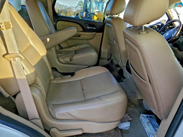Photo 11 from auction – 2011 GMC YUKON DENA with VIN 1GKS1EEF0BR174430