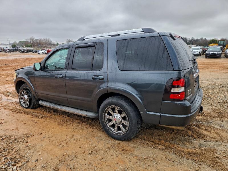 Photo 2 from auction – 2010 FORD EXPLORER L with VIN 1FMEU7FEXAUA46527