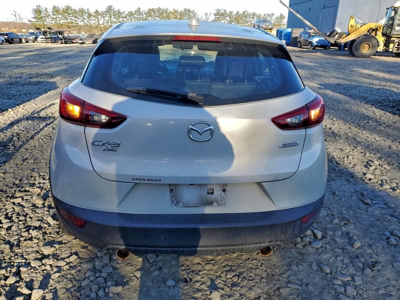 Foto 6 de la subasta – 2016 MAZDA CX-3 TOURI con VIN JM1DKFC79G0131137