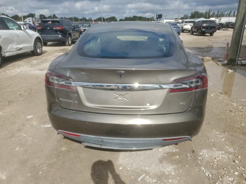 Photo 6 from auction – 2015 TESLA MODEL S 70 with VIN 5YJSA1S18FF100326