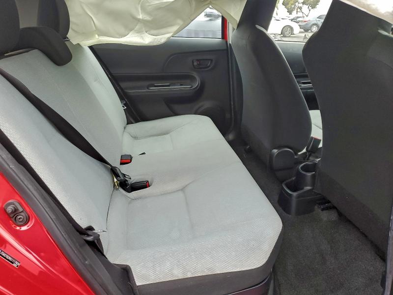 Photo 10 from auction – 2016 TOYOTA PRIUS C with VIN JTDKDTB39G1117909