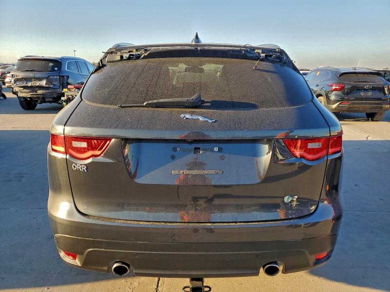 Photo 6 from auction – 2017 JAGUAR F-PACE R - with VIN SADCL2BV5HA046989