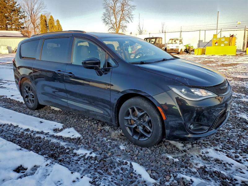 Foto 4 de la subasta – 2018 CHRYSLER PACIFICA T con VIN 2C4RC1BG4JR175003