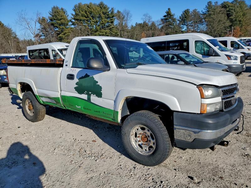 Photo 4 from auction – 2006 CHEVROLET SILVERADO with VIN 1GCHK24U16E254897