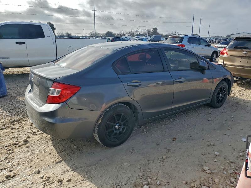 Photo 3 from auction – 2012 HONDA CIVIC LX with VIN 2HGFB2F53CH572040