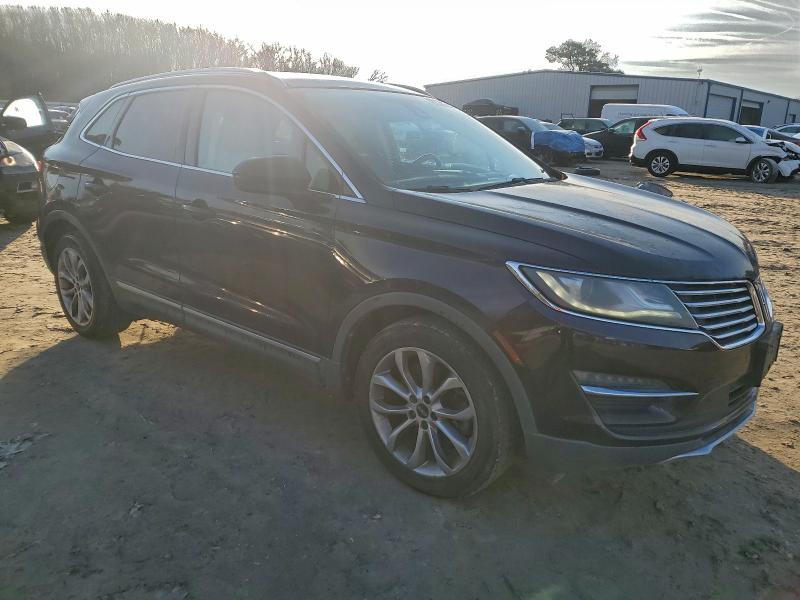 Photo 4 from auction – 2015 LINCOLN MKC with VIN 5LMTJ2AH4FUJ00607