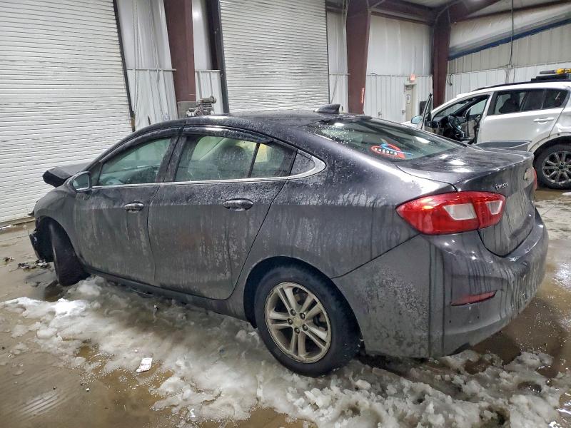 Photo 2 from auction – 2017 CHEVROLET CRUZE with VIN 1G1BE5SM4H7233141