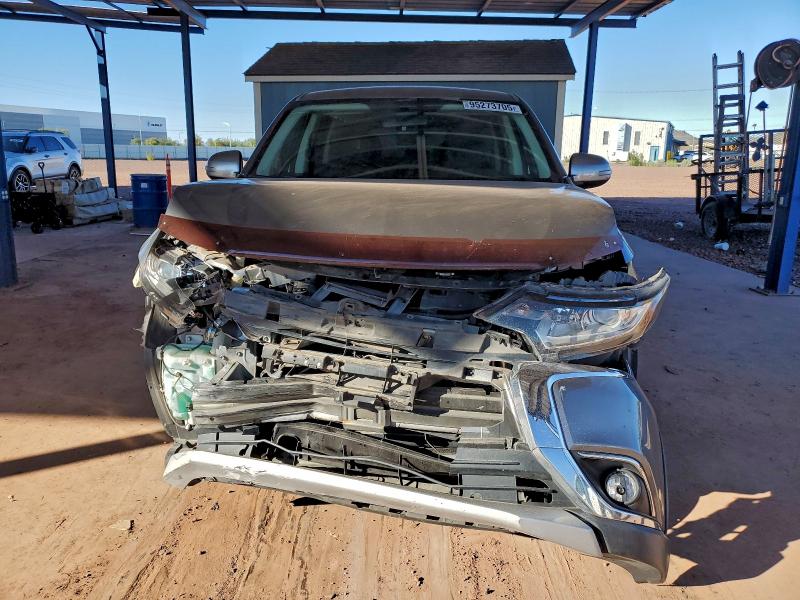 Photo 5 from auction – 2017 MITSUBISHI OUTLANDER with VIN JA4AD3A33HZ040724