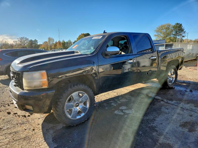 CHEVROLET SILVERADO 2010 with VIN 3GCRKSE30AG115825 - Photo from auction