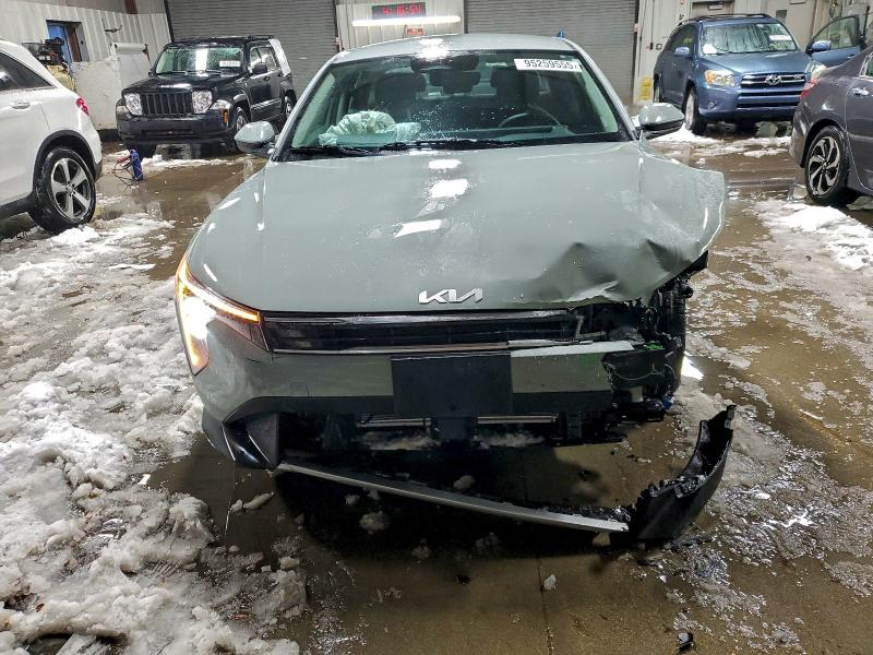 Photo 5 from auction – 2025 KIA K4 EX with VIN 3KPFU4DE3SE133521