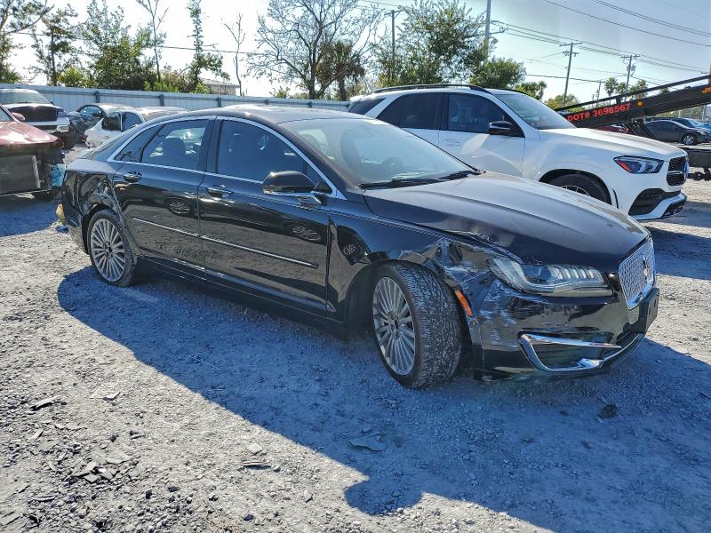 Photo 4 from auction – 2017 LINCOLN MKZ with VIN 3LN6L5MU1HR636039