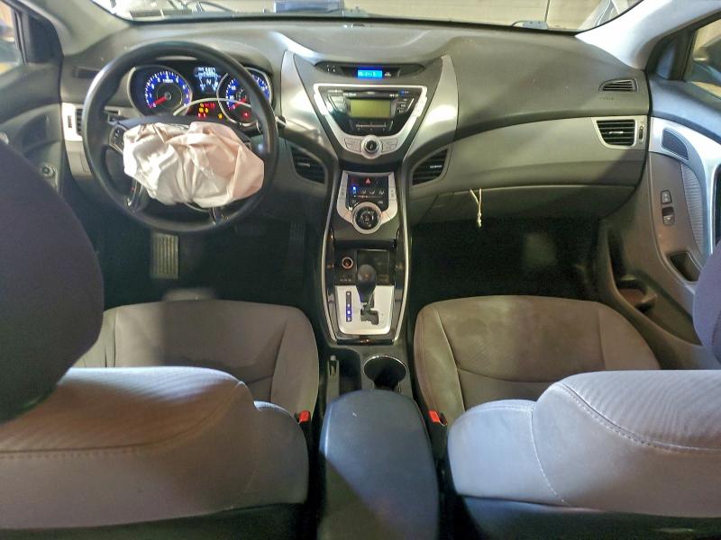 Photo 8 from auction – 2012 HYUNDAI ELANTRA GL with VIN KMHDH4AE2CU431508