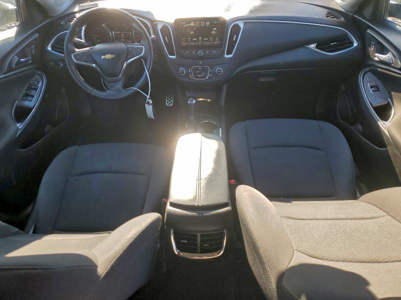 Photo 8 from auction – 2016 CHEVROLET MALIBU LT with VIN 1G1ZE5ST2GF190333