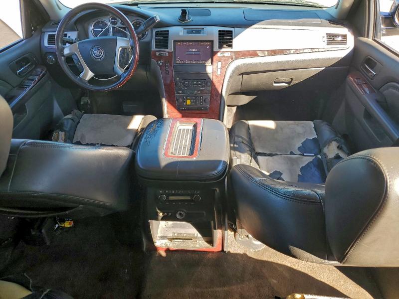 Zdjęcie 8 z aukcji – 2014 CADILLAC ESCALADE P z VIN 1GYS3CEF3ER228330