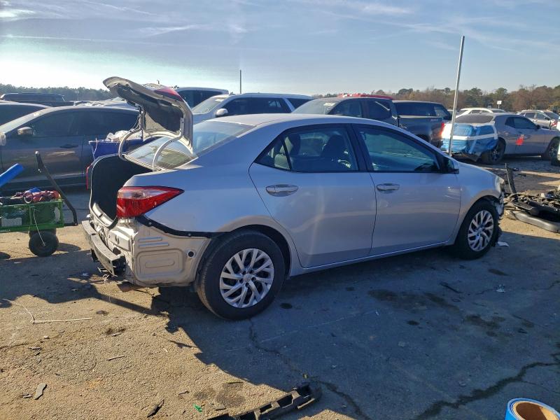 Photo 3 from auction – 2018 TOYOTA COROLLA L with VIN 2T1BURHEXJC069142