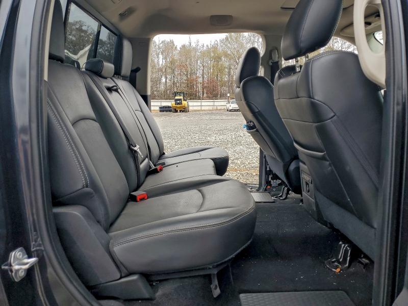 Photo 10 from auction – 2017 RAM 2500 LARAM with VIN 3C6UR5FL2HG532094