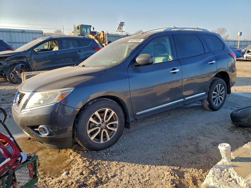 NISSAN PATHFINDER 2014 with VIN 5N1AR2MM5EC633291 - Photo from auction
