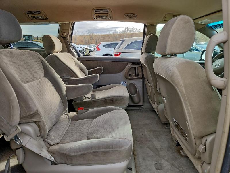 Photo 11 from auction – 2008 TOYOTA SIENNA LE with VIN 5TDBK23C38S013371