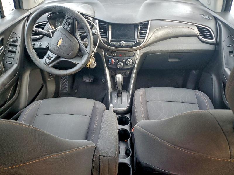 Photo 8 from auction – 2019 CHEVROLET TRAX with VIN 3GNCJLSB1KL184212