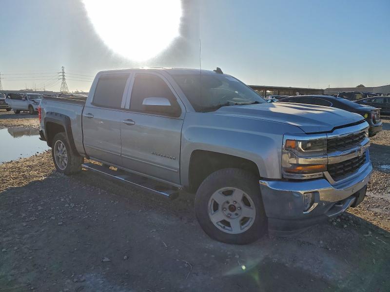 Photo 4 from auction – 2017 CHEVROLET SILVERADO with VIN 3GCUKREC3HG274237