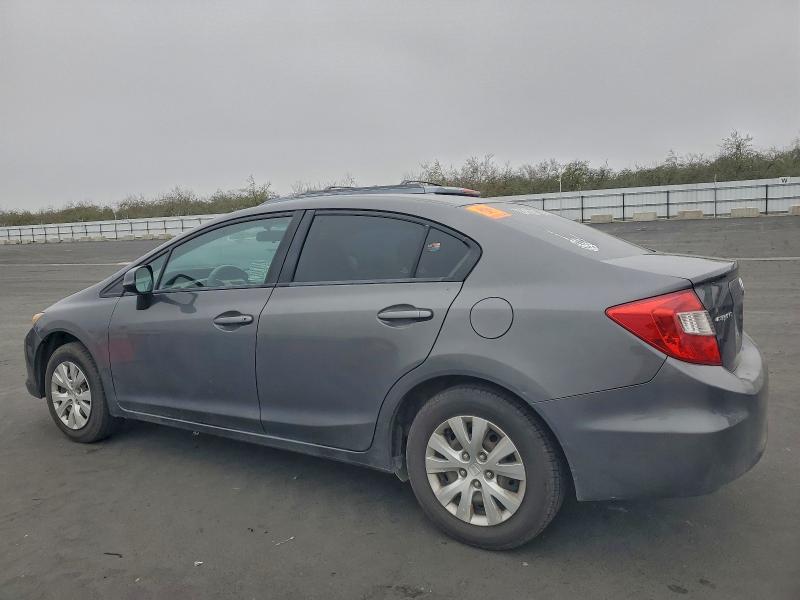 Photo 2 from auction – 2012 HONDA CIVIC LX with VIN 2HGFB2E55CH572610