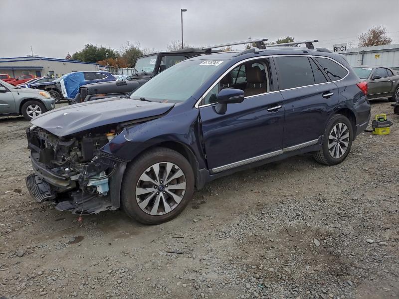 SUBARU OUTBACK TO 2018 with VIN 4S4BSETC0J3382998 - Photo from auction