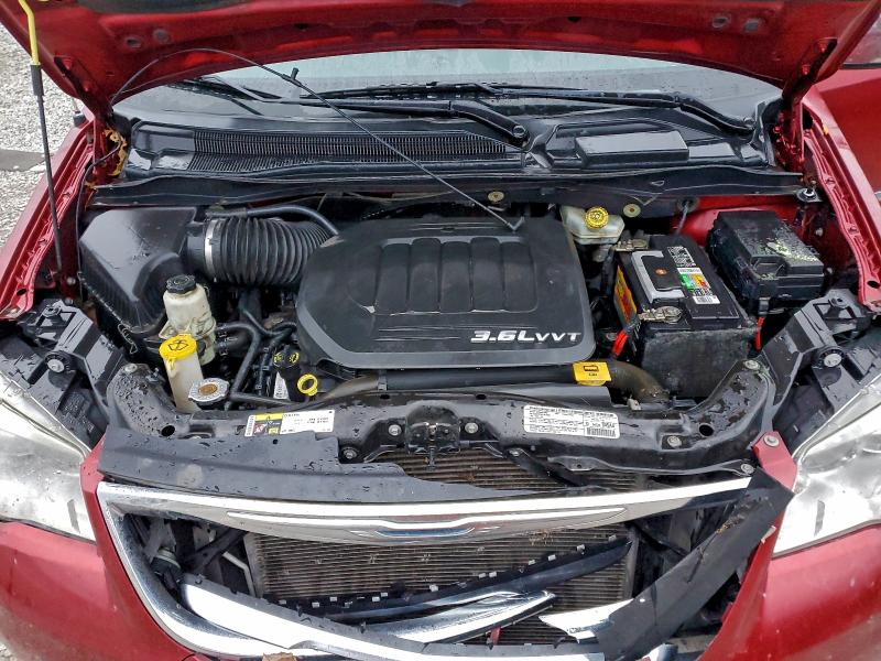 Photo 12 from auction – 2013 CHRYSLER TOWN & COU with VIN 2C4RC1CG4DR649194