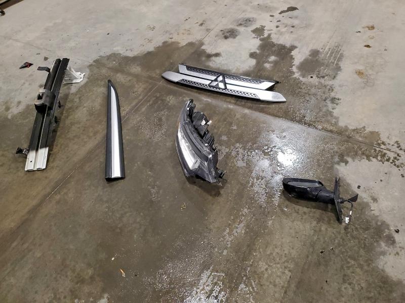 Photo 13 from auction – 2019 MITSUBISHI OUTLANDER with VIN JA4AZ3A33KZ038349