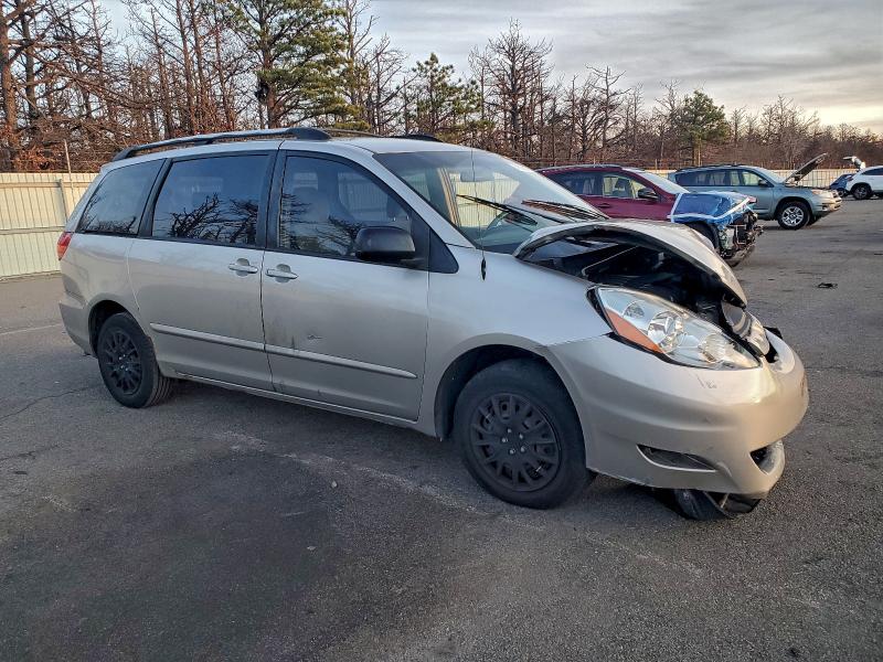Photo 4 from auction – 2007 TOYOTA SIENNA with VIN 5TDZK23C87S090573