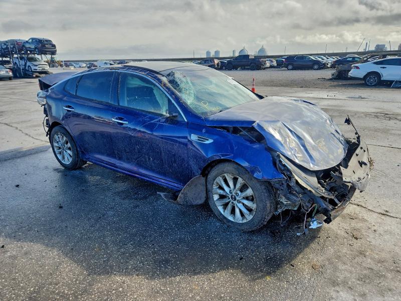 Photo 4 from auction – 2018 KIA OPTIMA EX with VIN 5XXGU4L34JG229278