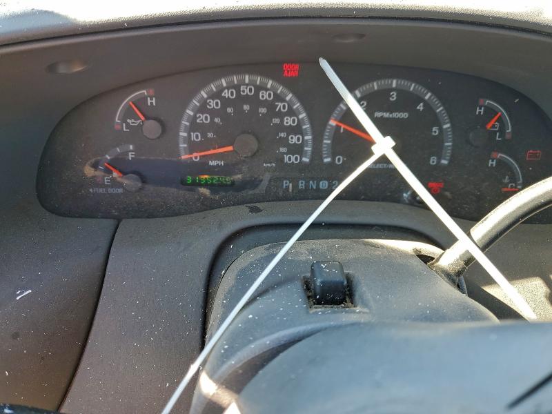 Photo 9 from auction – 2001 FORD F150 with VIN 1FTRX18WX1NB79038