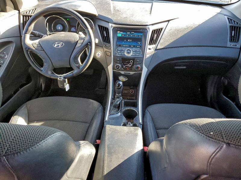 Photo 8 from auction – 2013 HYUNDAI SONATA SE with VIN 5NPEC4AC8DH648711