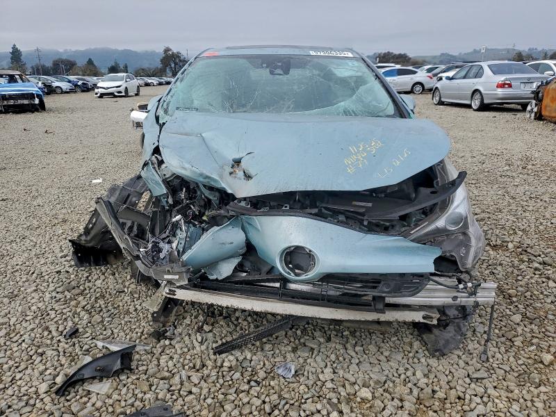 Photo 5 from auction – 2016 TOYOTA PRIUS with VIN JTDKARFU3G3009952