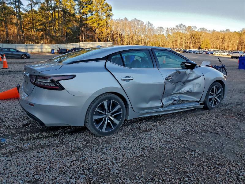 Photo 3 from auction – 2021 NISSAN MAXIMA with VIN 1N4AA6CVXMC513844