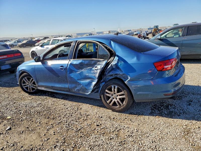 Photo 2 from auction – 2015 VOLKSWAGEN JETTA BASE with VIN 3VW1K7AJ2FM236957