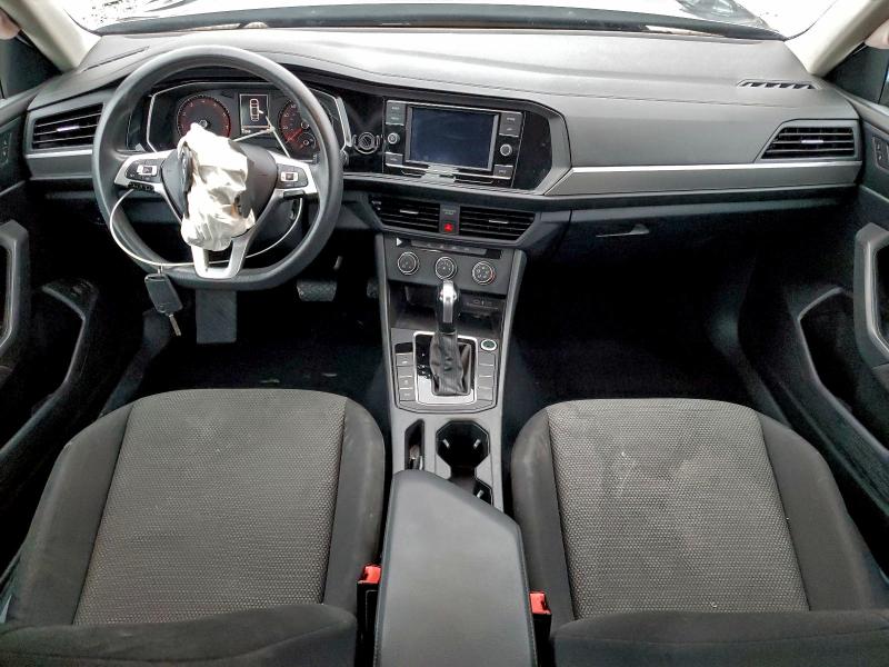 Photo 8 from auction – 2020 VOLKSWAGEN JETTA with VIN 3VWCB7BU6LM060461