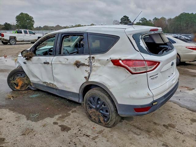 Photo 2 from auction – 2014 FORD ESCAPE S with VIN 1FMCU0F72EUC81378